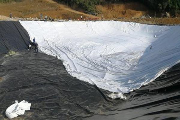 藕池土工膜施工方法解析：正確施工步驟全揭秘！